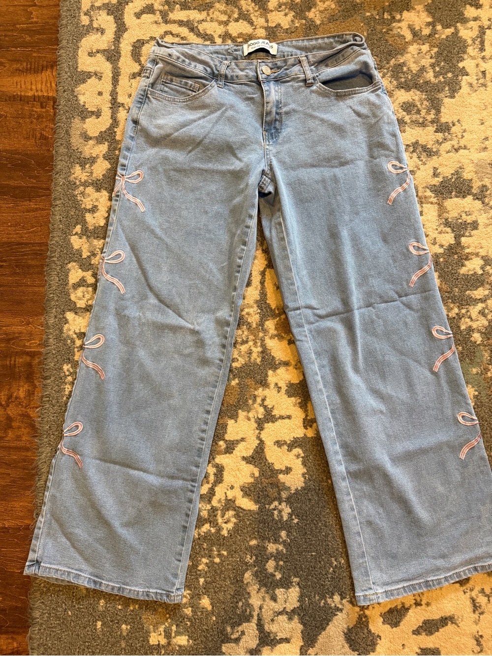 Women’s Gogo Bow Jeans Size 7